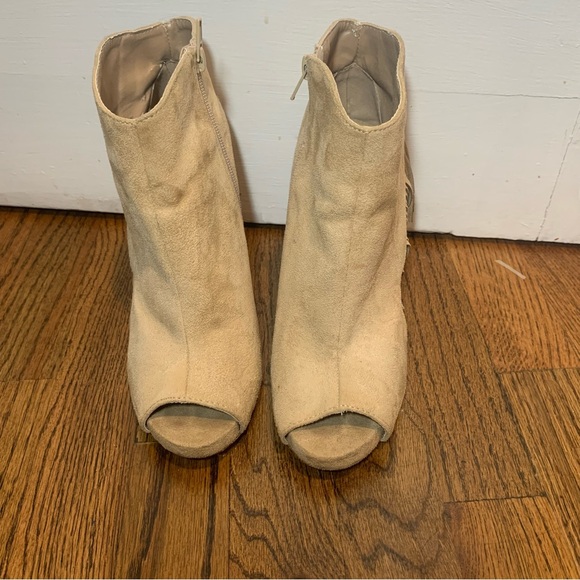 Qupid beige Fringe faux suede Peep Toe Heeled Ankle Booties. - Picture 2 of 9